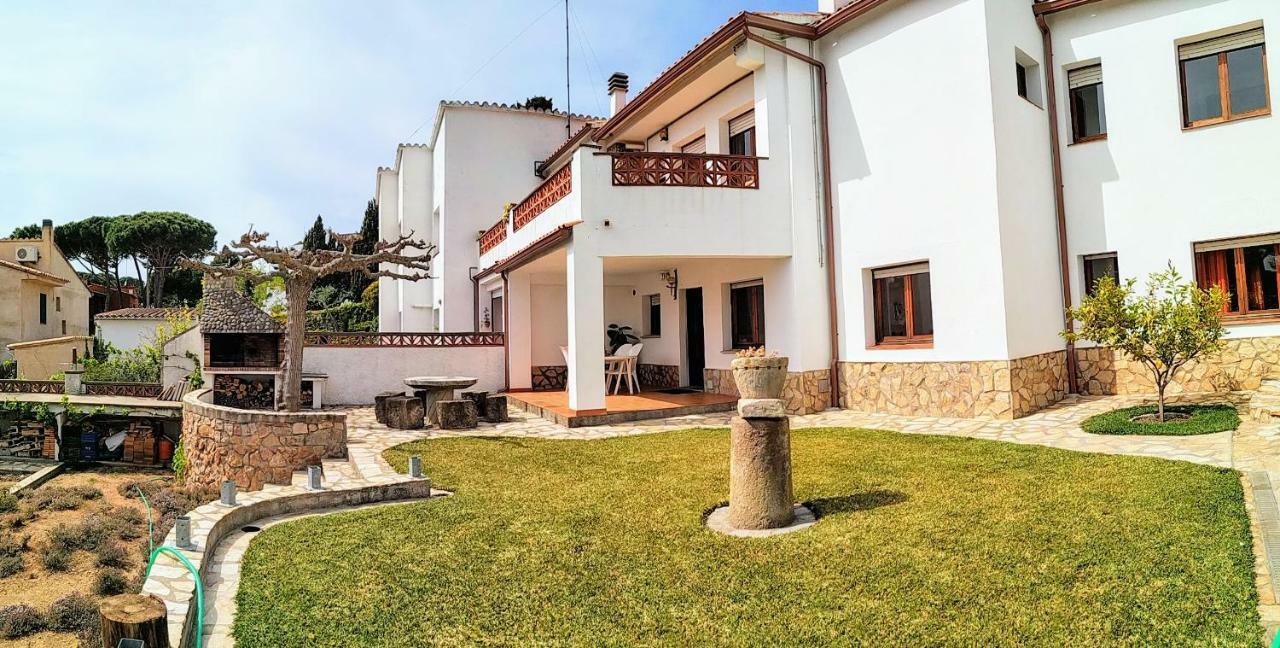 Vacay Apartamento Montgo, Agradable Jardin! En Costa Brava L'Escala! Exterior foto